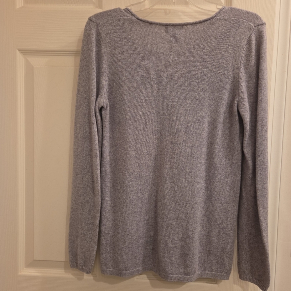 Gray Sweater - Picture 5 of 5